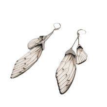 Load image into Gallery viewer, Witch of Dusk Fairy Wing Earrings eprolo 
