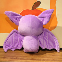 Cargar imagen en el visor de la galería, Cute Bat Plushie
