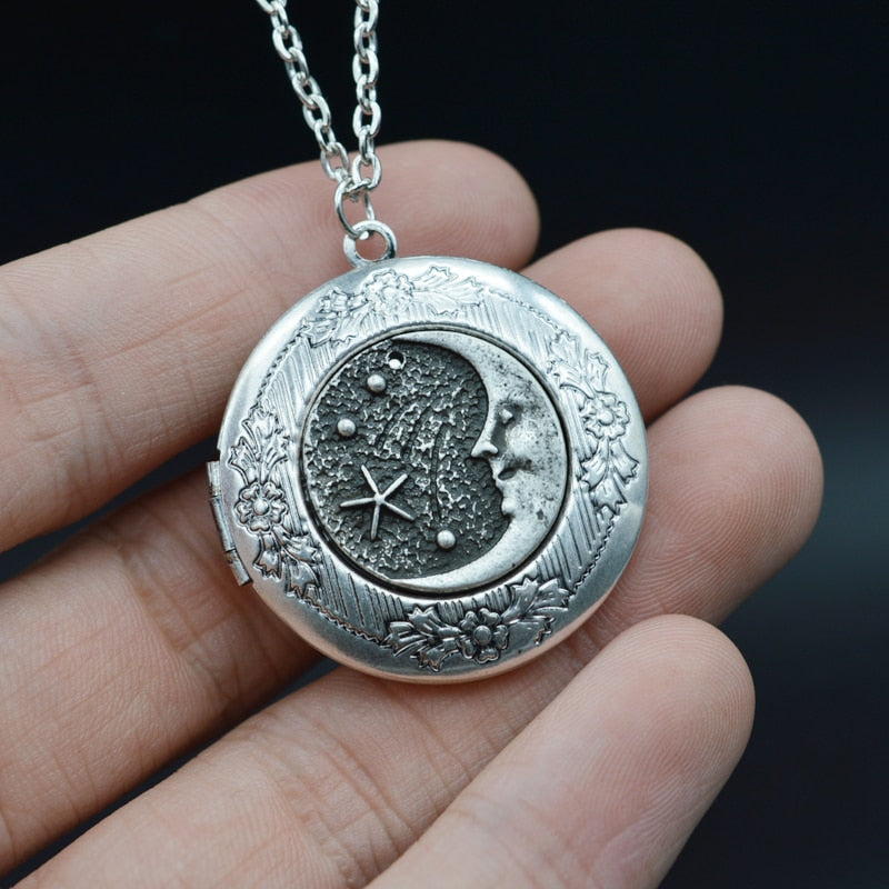 Crescent Moon Locket Spell Amulet - Witch of Dusk