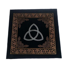 Cargar imagen en el visor de la galería, Symbolic Altar Tarot Cloth - Witch of Dusk
