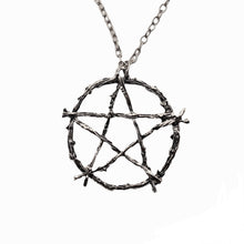 Cargar imagen en el visor de la galería, Protective Branches Wiccan Pentacle Necklace - Witch of Dusk
