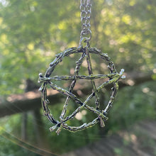 Cargar imagen en el visor de la galería, Protective Branches Wiccan Pentacle Necklace freeshipping - Witch of Dusk
