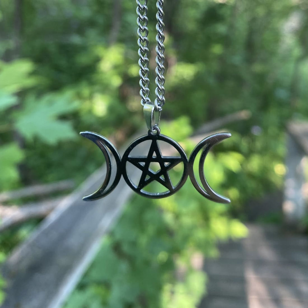 Triple Moon Wiccan Pentacle freeshipping - Witch of Dusk